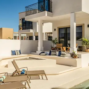 casa-gallo-luxurious-private-3bd-villas-in-the-heart-of-cabo.cabosanlucashotelsmexico.com/