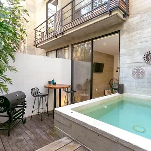 https://apartment-with-private-plunge-pool-at-madara-tulum-2.quintano-roohotels.com